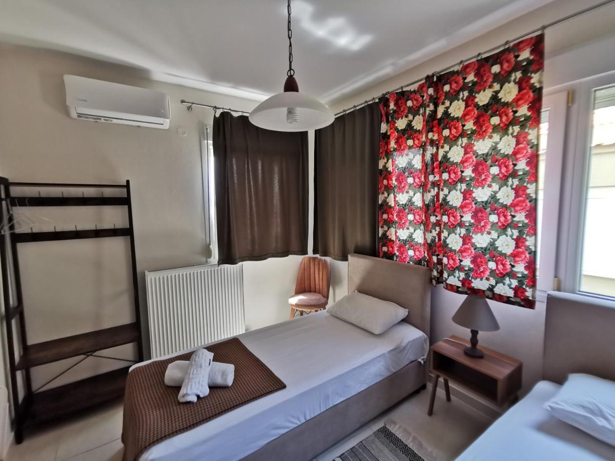 Hostal Palio Armonia PalaiónTsiflíkion Exterior foto